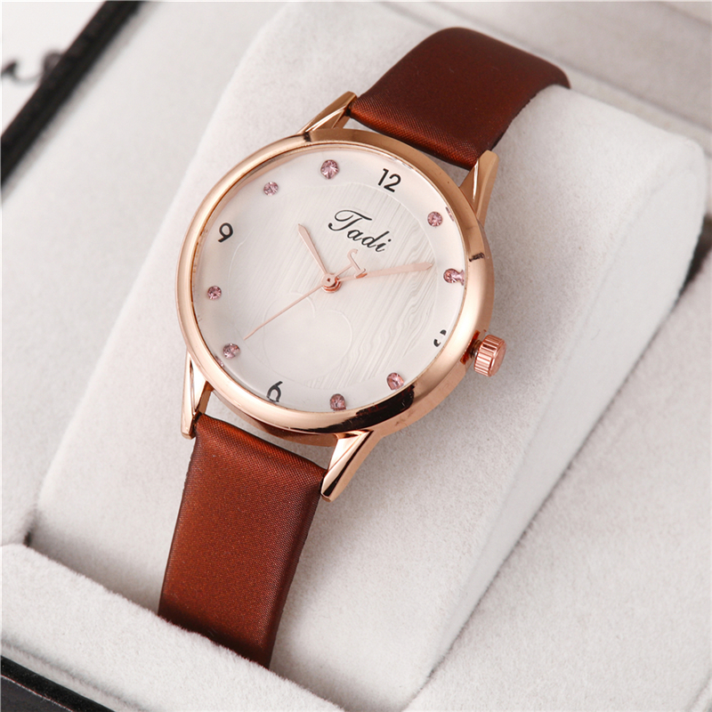 Fashion Casual Elegant Sport Women Watches Leather Band Dial Rose Gold Wrist Alloy Case Quartz Watch
